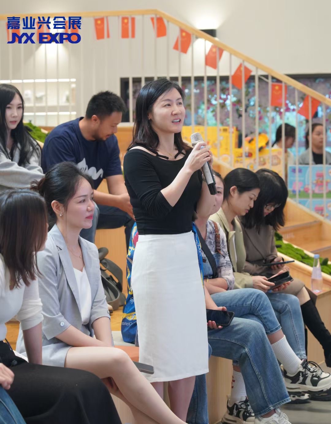 现场观众2.jpg